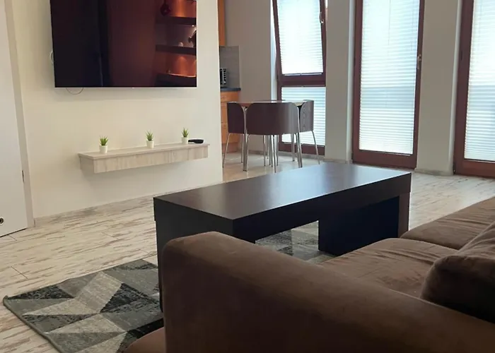 Golden Sun Apartments